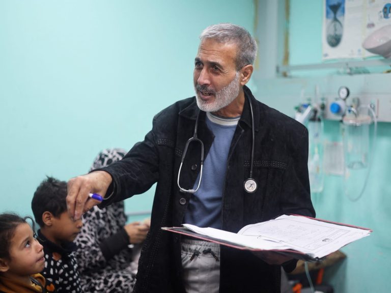 طبيب فلسطيني: تمنيت الموت من شدة العذاب.