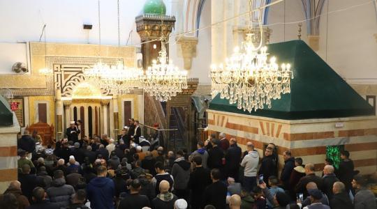 5 آلاف مواطن يؤدون صلاة العيد بالحرم الإبراهيمي في الخليل.