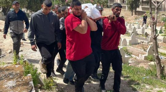 تشييع جثمان الشهيد الطفل يزن اشتية في نابلس.