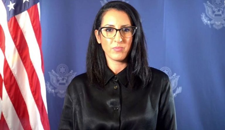 استقالة مسؤولة كبيرة في وزارة الخارجية الأمريكية بسبب استمرار الهجمات على غزة