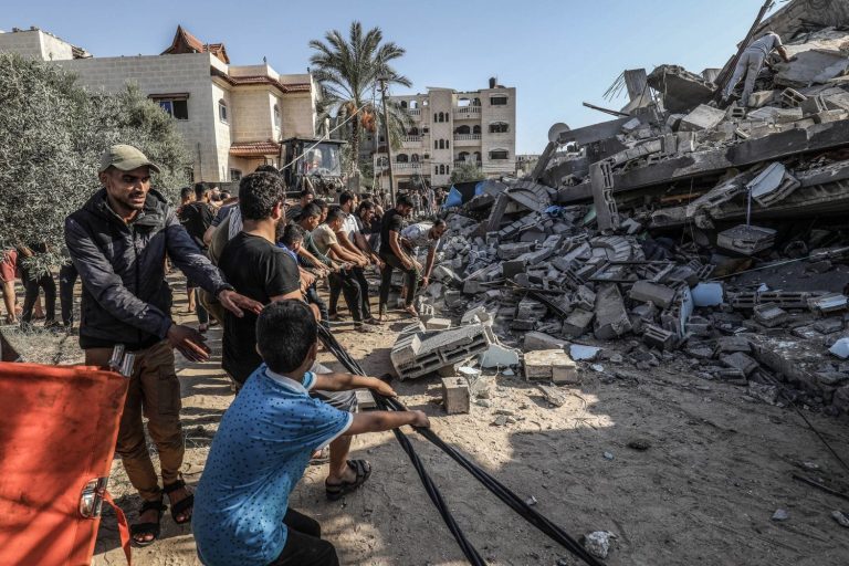 عمليات القصف والغارات تتسبب في مقتل 34,683 مدنيًا في غزة
