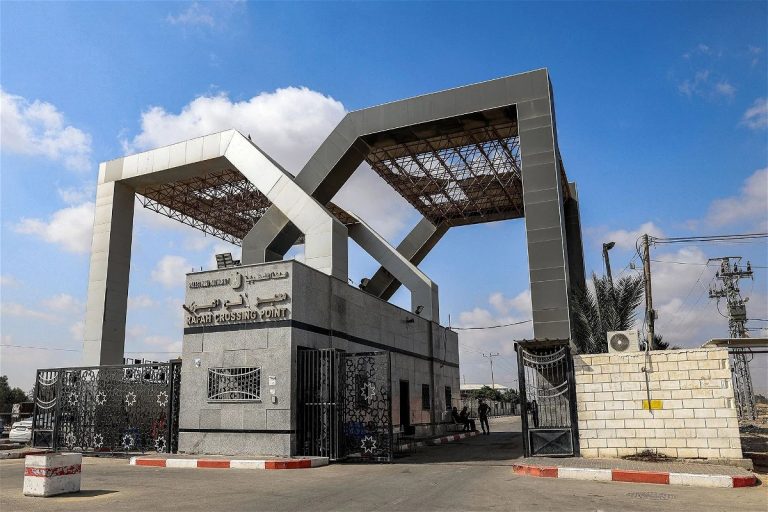 إغلاق معبري رفح وكرم أبو سالم يدخل يومه العشرين دون توقف من قبل الاحتلال
