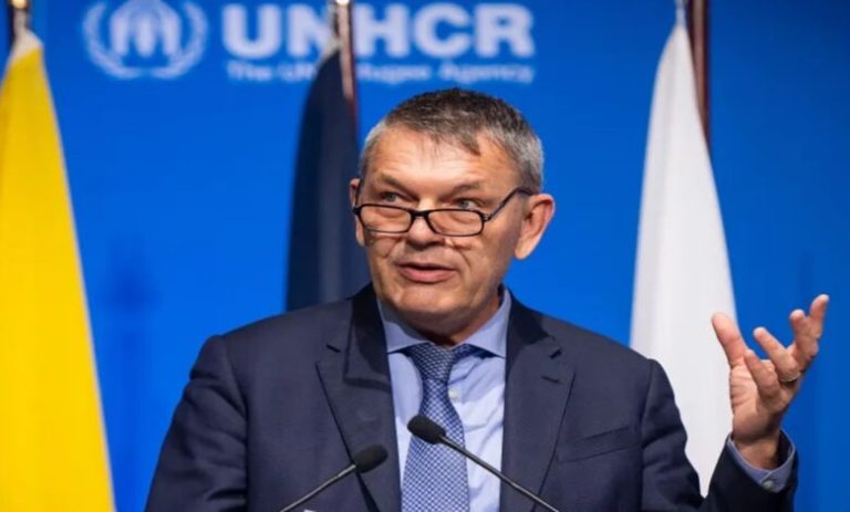 مدير الأونروا : إغلاق ملاجئ في رفح بسبب فراغها من السكان وتوقف الخدمات