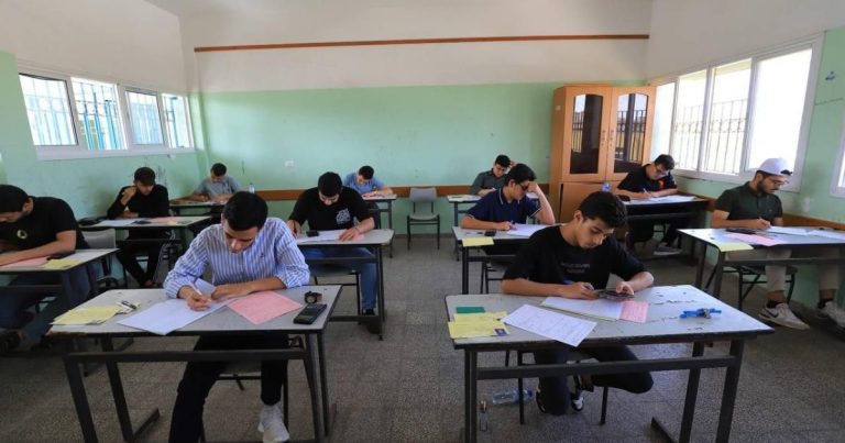 نتائج الثانوية العامة : 39 ألف طالب من قطاع غزة لم يشاركوا في امتحانات التوجيهي