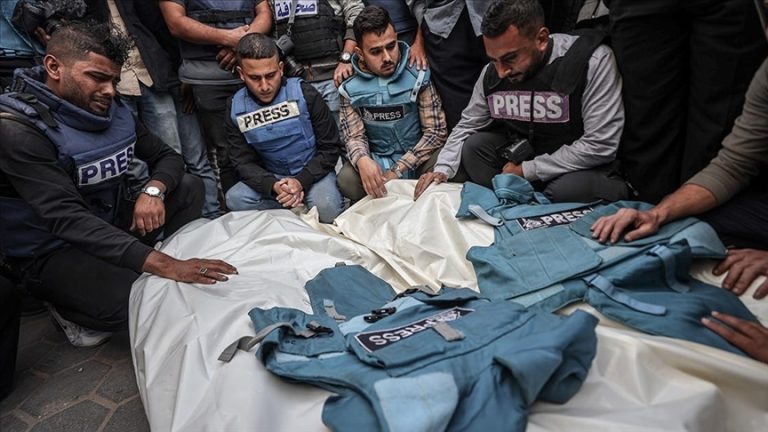 تصاعد عدد شهداء الصحفيين في غزة إلى 161 صحفياً، وفقاً للإعلام الحكومي