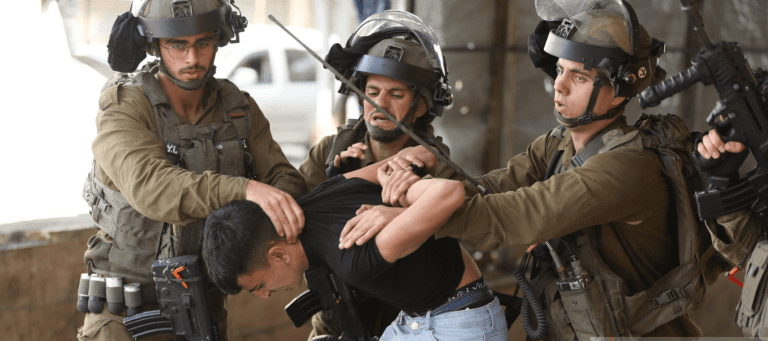 حملات الاعتقال بحق الفلسطينيين في القدس والضفة تجاوزت 9,700