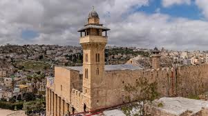 إعلان محافظ الخليل عن إزالة التعديات الإسرائيلية في الحرم الإبراهيمي