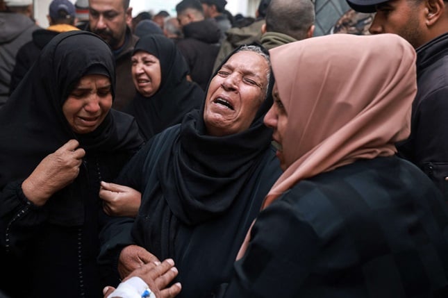 أبو ردينة : إسرائيل نفذت مجزرة المدرسة في غزة باستخدام أسلحة أمريكية