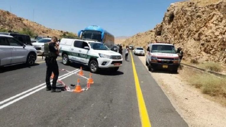 فصائل المقاومة تبارك عملية الأغوار: رد فعل طبيعي على جرائم الاحتلال