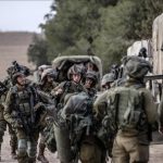جيش الإحتلال يعترف بمقتل ثلاثة من أسراه في غارة على غزة