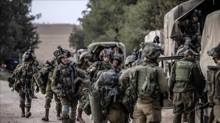 جيش الإحتلال يعترف بمقتل ثلاثة من أسراه في غارة على غزة