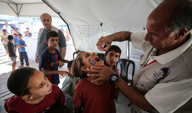 الصحة العالمية: حملة تطعيم ناجحة لشلل الأطفال تشمل أكثر من 189 ألف طفل في غزة