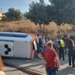 15 طالباً مصابين في انقلاب حافلة في طمرة