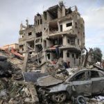 استشهاد وإصابة عدد من الفلسطينيين في مخيم جباليا، وجيش الاحتلال يواصل تشديد الحصار على…