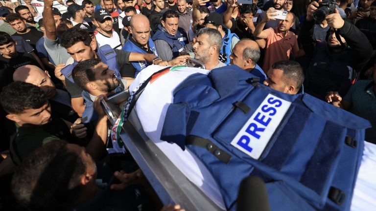 الإعلام الحكومي : 189 صحفيًا شهيدًا في غزة
