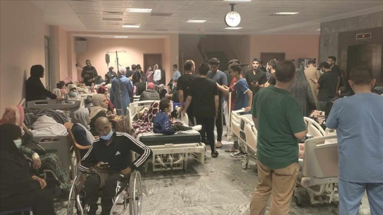 الهلال الأحمر : 12 ألف مصاب يحتاجون للعلاج خارج قطاع غزة