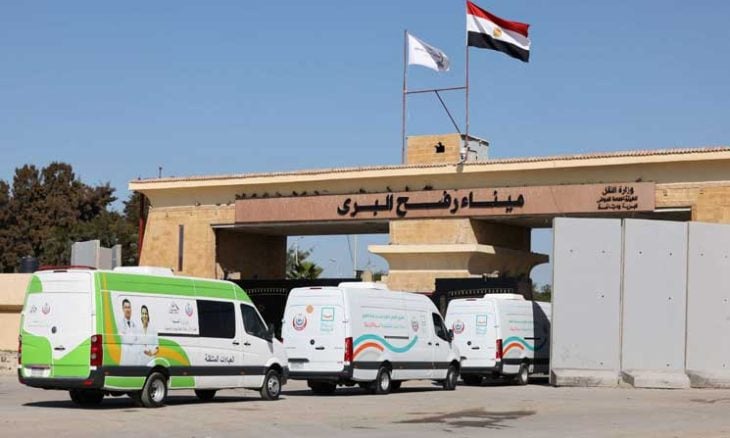 مغادرة الدفعة السادسة من المرضى والجرحى قطاع غزة عبر معبر رفح