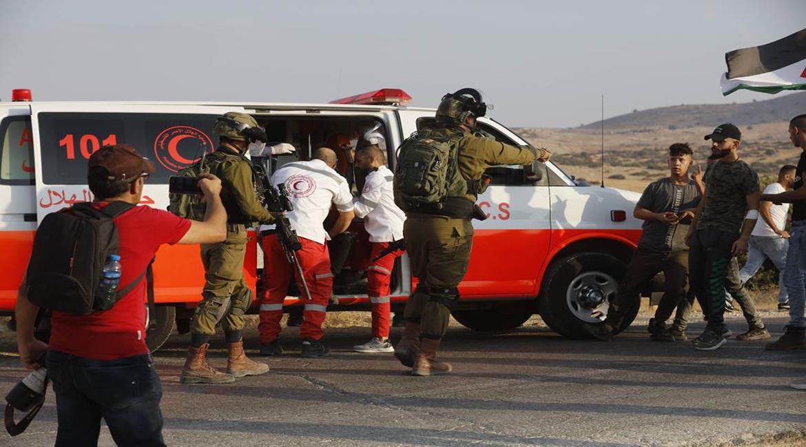 استشهاد سيدة فلسطينية وجنينها في طولكرم واعتقالات في شمال الضفة الغربية