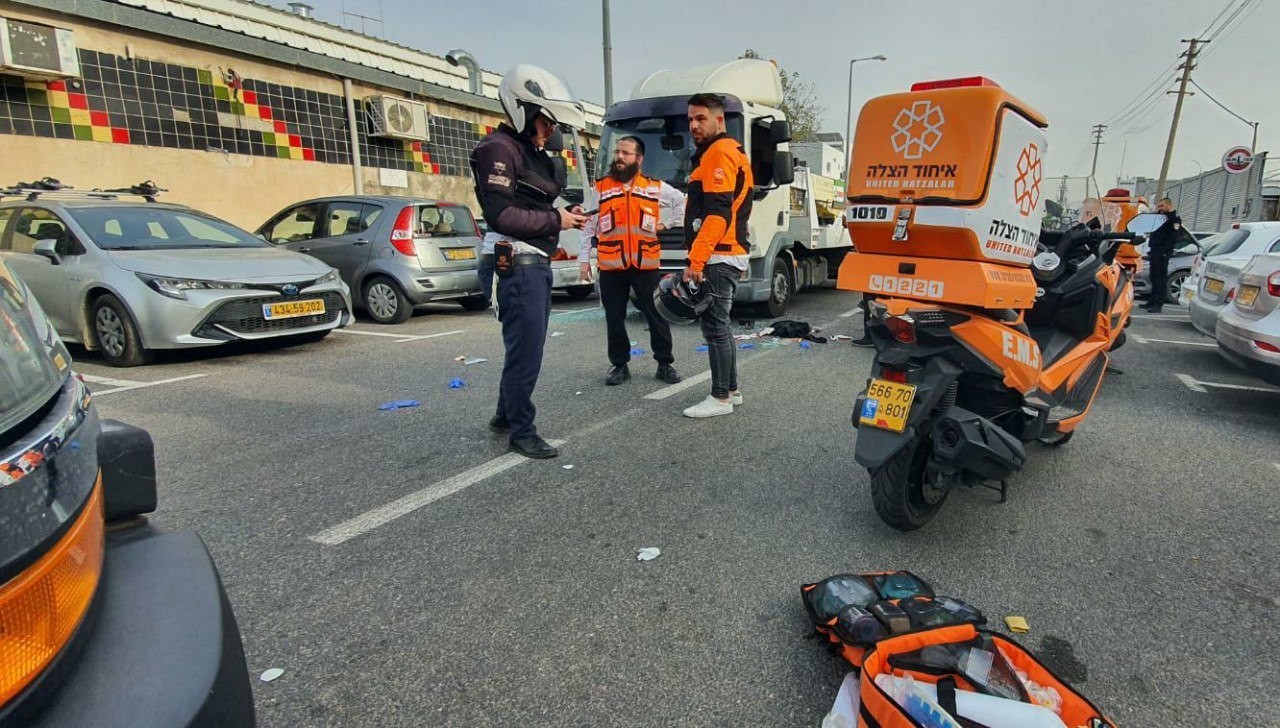 إطلاق نار في اللد يودي بحياة شاب ويصيب آخر بجروح