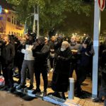 القضاء يرفض الاستئناف ويؤكد تمديد اعتقال المستوطنين المتهمين بالاعتداء على عائلة في يافا